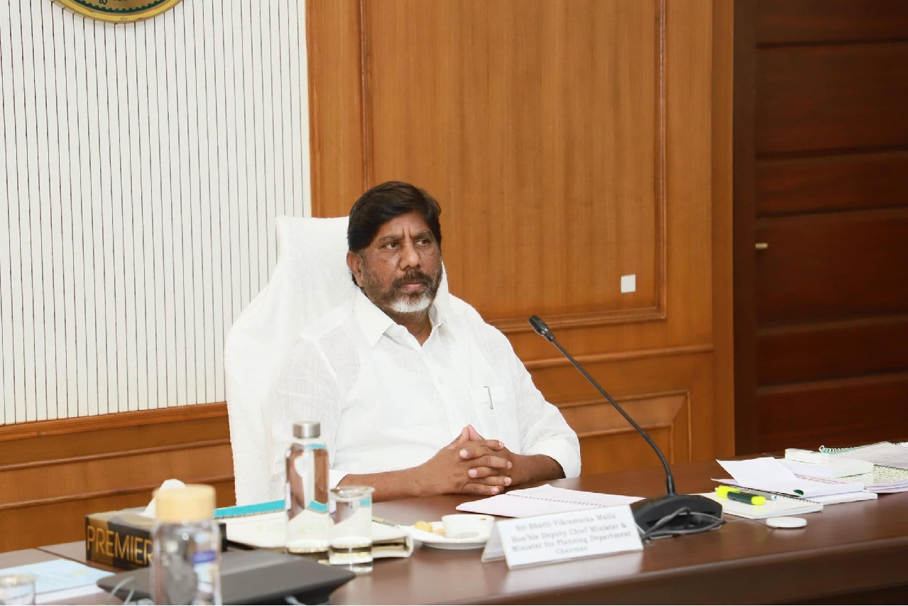 Bhatti Vikramarka held meeting with Employees JAC