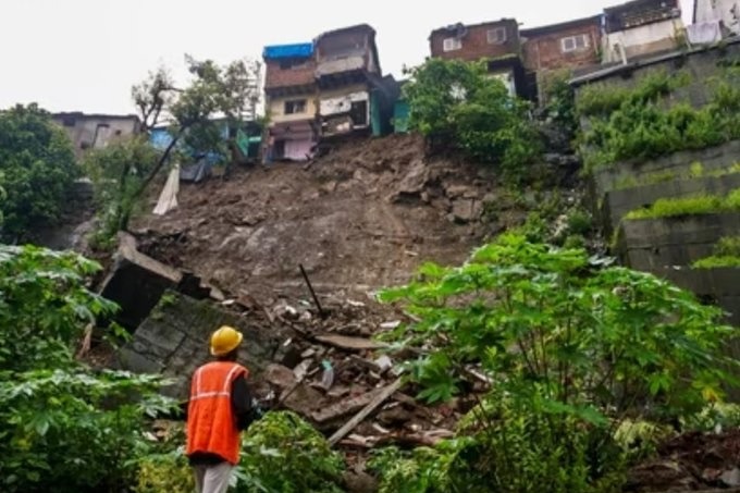 Mumbai Landslide Two Killed in Vikhroli Landslide