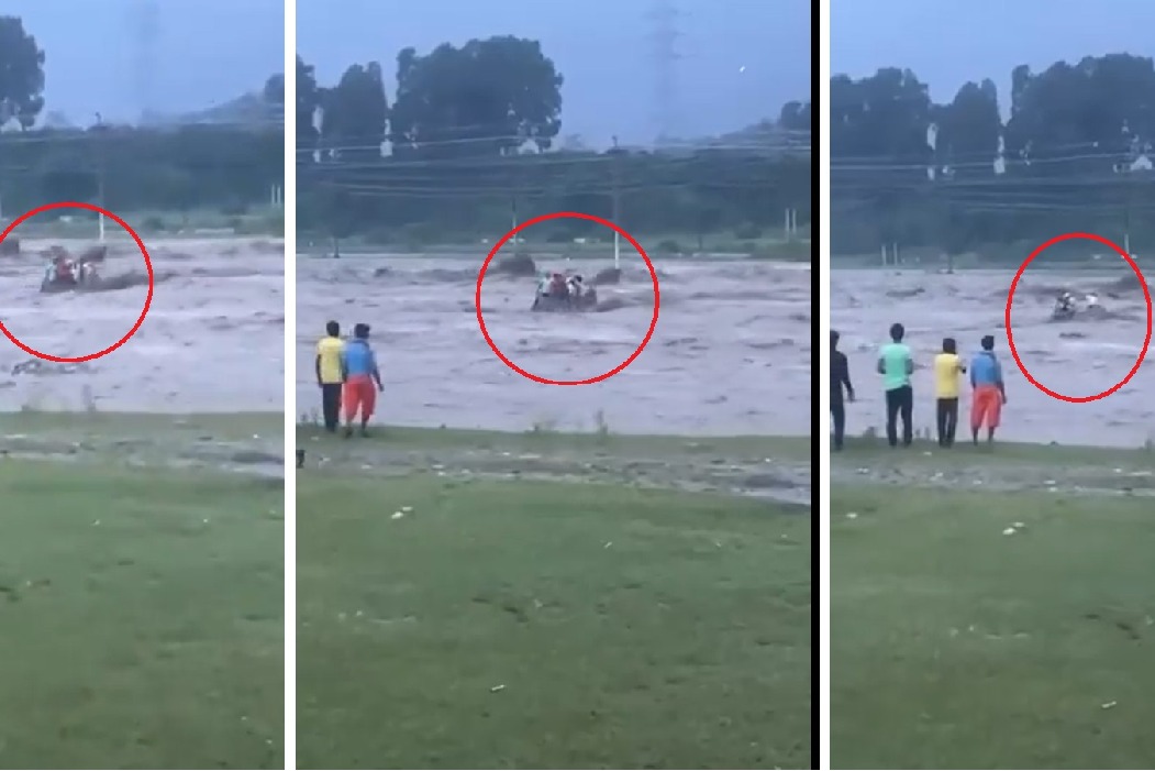 Dehradun Tractor Swept Away in River 10 Missing