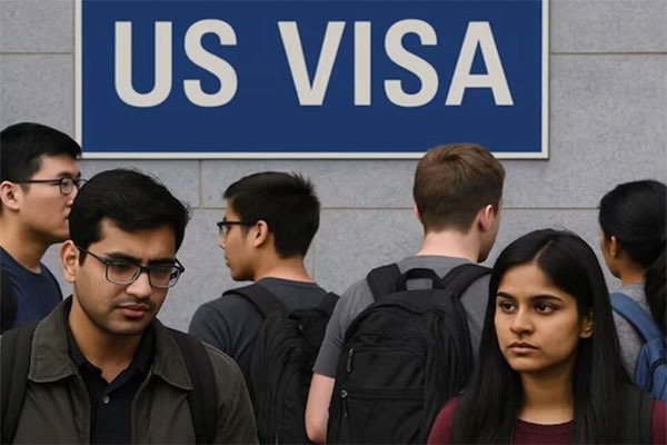 France Welcomes Indian Students as US Visa Numbers Drop
