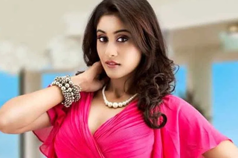 Actress Regina Cassandras Pregnancy Comment Goes Viral