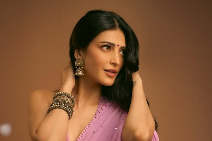 Shruti Haasan Turns Chef During Shooting Break