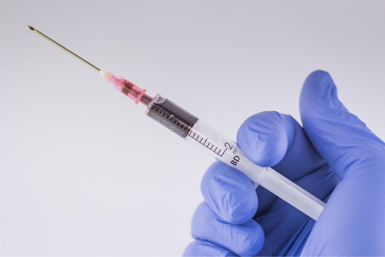 Manoher Injects Girlfriend with HIV Blood She Commits Suicide