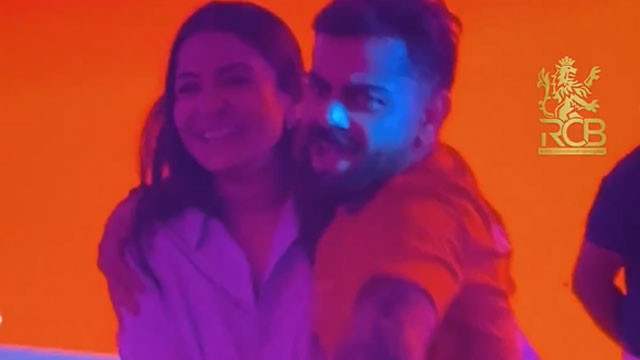 ఆర్సీబీ రిపీట్ హిస్టరీ వేళ.. వైరల్ అవుతోన్న విరుష్క’ విక్టరీడ్యాన్స్