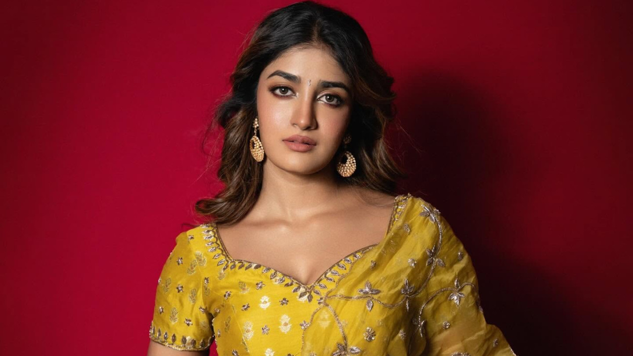 అలాంటి పాత్రలకు మమ్మల్ని ఎందుకు నిందిస్తారు