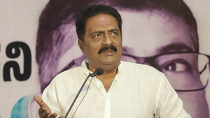 రామాయణంపై వ్యాఖ్య.. నటుడు ప్రకాశ్ రాజ్ పై తిరుపతి కోర్టులో ఫిర్యాదు