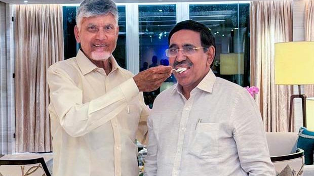 సింగపూర్ లో మంత్రి నారాయణ బర్త్ డే సెలబ్రేట్ చేసిన చంద్రబాబు... ఫొటోలు ఇవిగో