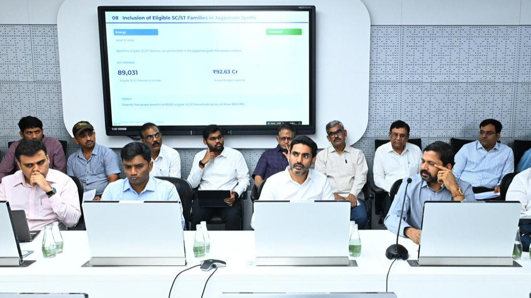 ఆధార్ నంబర్ కొడితే చాలు.. అన్ని వివరాలు రావాలి
