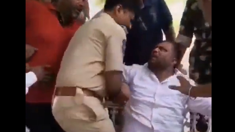 ప్రిన్సిపాల్ పై దాడి.. నిజామాబాద్ బీజేపీ నేత బాలు అరెస్ట్