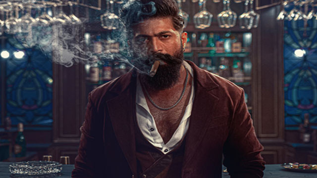 యశ్ 'టాక్సిక్' నుంచి పవర్ ఫుల్ గ్లింప్స్.. ఇది పెద్దలకు మాత్రమే