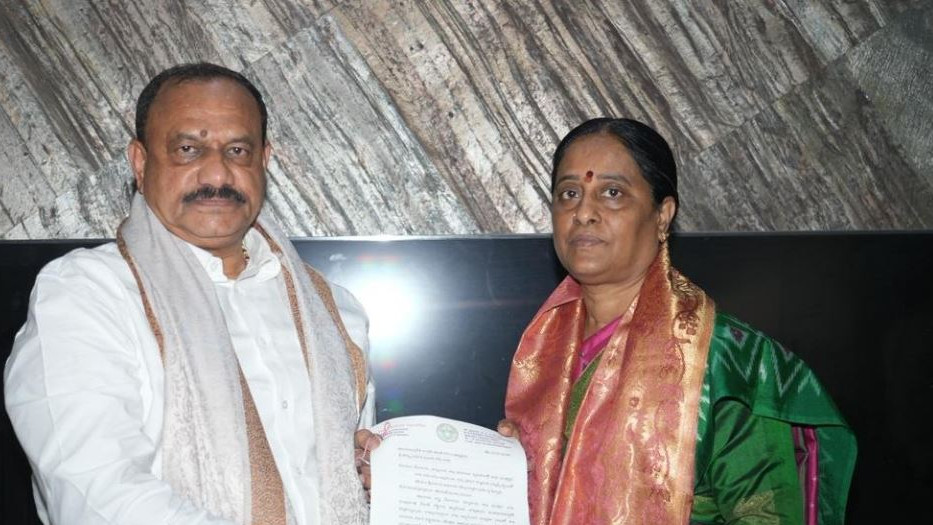 కడియం శ్రీహరిది కపట బుద్ధి.. నా శాఖను హైజాక్ చేశారు