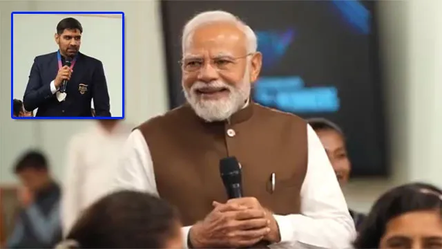 ఆ పేరుతోనే త లనొప్పి'.. ప్ర ధాని మోదీని కడుపుబ్బా నవ్వించిన బాక్సర్ నరేందర్.. ఇదిగో వీడియో
