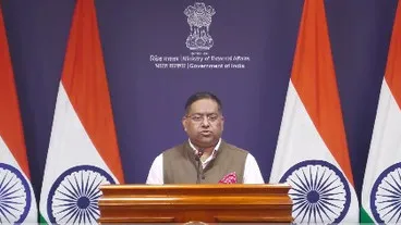 రష్యా చమురుపై ఆంక్షలు.. ఇంధన వనరుల కోసం భారత్ కొత్త దారులు రష్యా చమురుపై ఆంక్షలు.. ఇంధన వనరుల కోసం భారత్ కొత్త దారులు