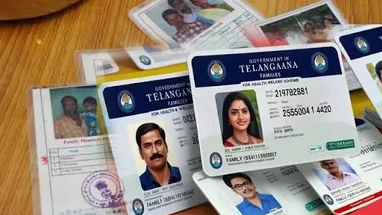నకిలీలకు చెక్.. 9 సెక్యూరిటీ ఫీచర్లతో తెలంగాణ స్మార్ట్ రేషన్ కార్డులు