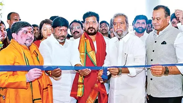 ప్రతి ఆరు నెలలకు ఒక మేజర్ హాస్పిటల్