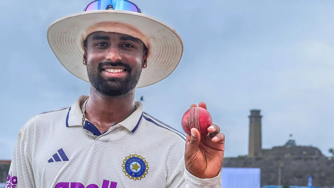 ఇంట్లో కూకాబుర్రా బంతితో సాధన.. గాలేలో సుతార్ మాస్టర్క్లాస్ ’ వెనుక సీక్రెట్ ఇదే ఇంట్లో కూకాబుర్రా బంతితో సాధన.. గాలేలో సుతార్ మాస్టర్క్లాస్ ’ వెనుక సీక్రెట్ ఇదే