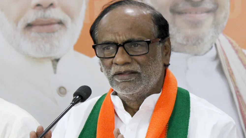 సీఎం నివాసం ఉండేప్రాంతాన్ని కూడా నిషేధిత జాబితాలోకి తెచ్చారు సీఎం నివాసం ఉండేప్రాంతాన్ని కూడా నిషేధిత జాబితాలోకి తెచ్చారు
