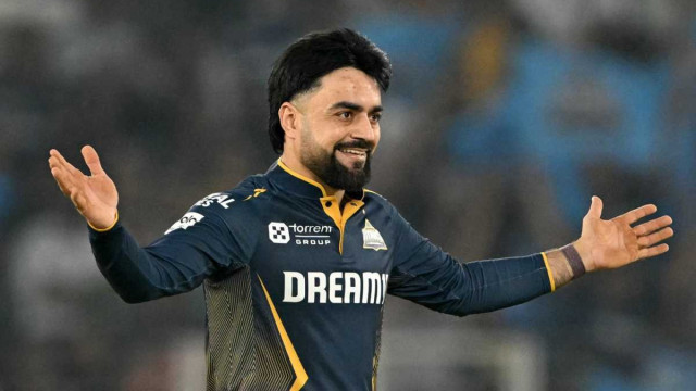 తండ్రయిన ఆఫ్ఘన్ క్రికెటర్ రషీద్ ఖాన్