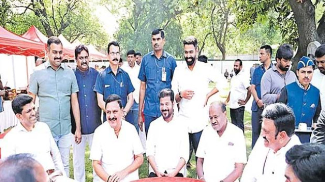 ఢిల్లీలో కేంద్రమంత్రి విందుకు సీఎం రేవంత్ హాజరు