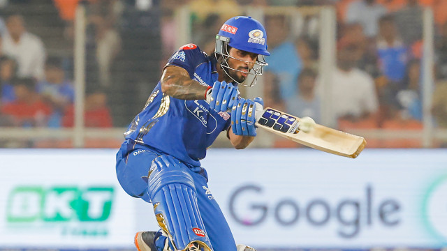 తిలక్ వర్మ సూపర్ సెంచరీ.. ముంబై భారీ స్కోరు