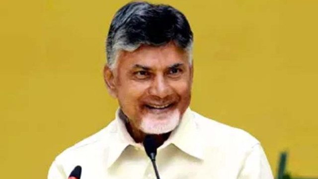 చంద్రబాబు 76వ పుట్టినరోజు: అన్న క్యాంటీన్లలో ఉచిత భోజనం, వెల్లువెత్తిన శుభాకాంక్షలు