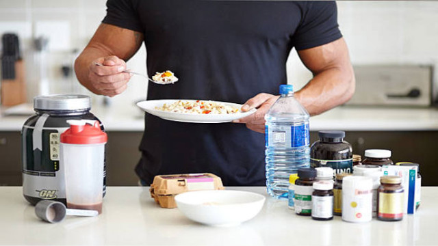 కండల కోసం ప్రోటీన్ సప్లిమెంట్లు వాడుతున్నారా?.. మోతాదు మించితే కాలేయానికి చేటు!