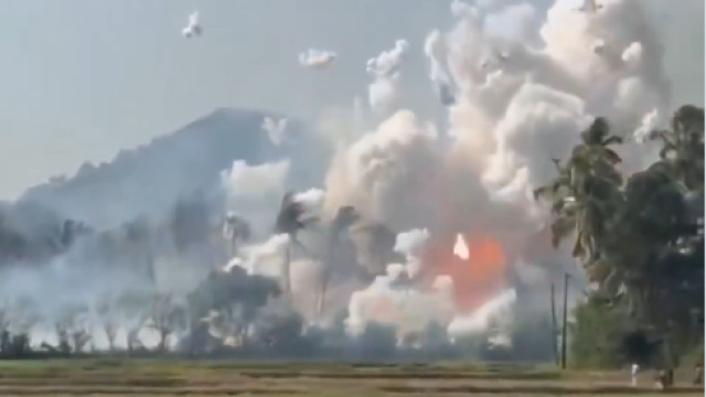 కేరళ బాణసంచా పేలుడు విషాదం... సురేశ్ గోపికి ప్రధాని మోదీ కీలక ఆదేశాలు