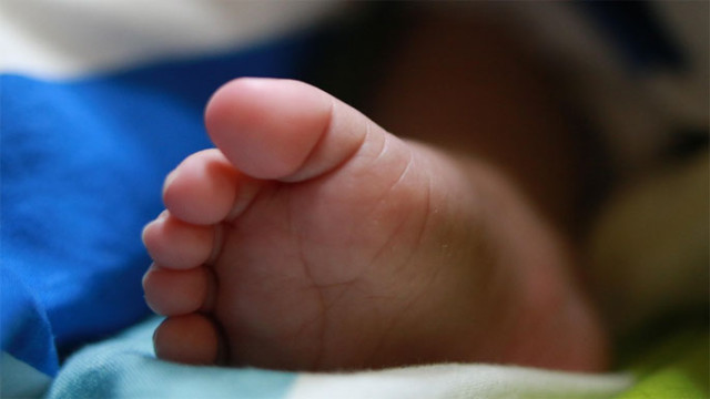 బెంగళూరు ఫ్యాక్టరీలో ఘోరం.. టాయిలెట్‌లో బిడ్డను ప్రసవించి.. వెంటనే గొంతు కోసి చంపేసిన యువతి!