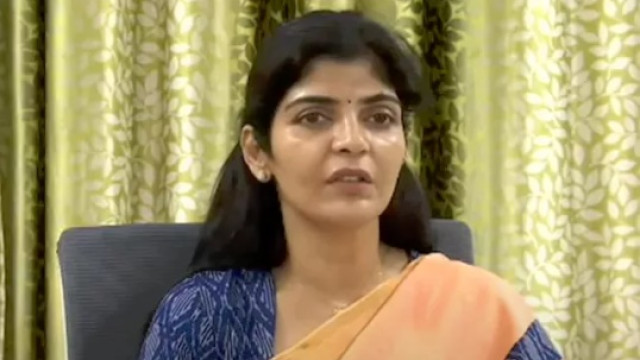 బీటెక్ విద్యార్థులే లక్ష్యంగా హ్యూమన్ ట్రాఫికింగ్ జరుగుతోంది: రాయపాటి శైలజ