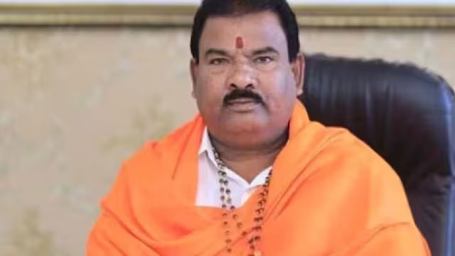 శివాజీ పుస్తకంపై రగడ.. నాలుక చీరేస్తానంటూ పబ్లిషర్‌కు శివసేన ఎమ్మెల్యే హెచ్చరిక