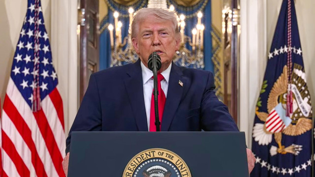 ఇరాన్ తో చర్చల కోసం పాకిస్థాన్ వెళ్లొద్దు.. అమెరికా బృందానికి ట్రంప్ ఆదేశం