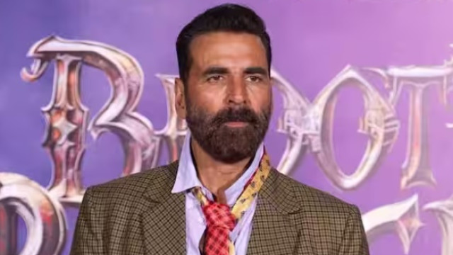 అక్షయ్ కుమార్ కూతురిని వేధించిన వ్యక్తి అరెస్ట్