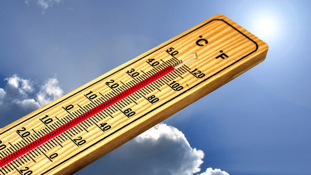 మండుతున్న ఎండలు.. క్విక్ కామర్స్‌లో వీటిని తెగ ఆర్డర్ చేస్తున్నారట!