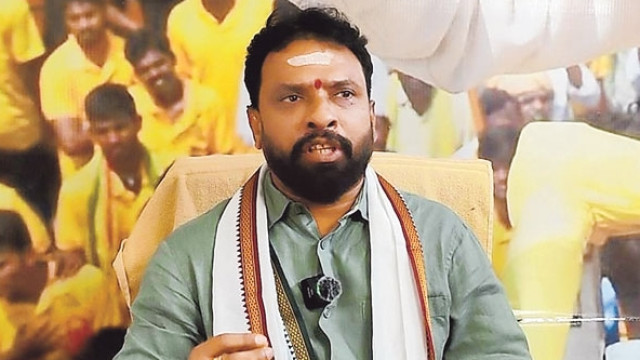 ప్రజా వినతుల్లో 'భూ' ప్రకంపనలు.. ద్వారంపూడిపై ఆరోపణలు.. కబ్జారాయుళ్లపై ఉక్కుపాదం మోపుతామన్న మంత్రి సుభాష్