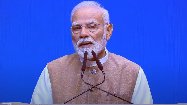 కాంగ్రెస్, ఎస్పీ, టీఎంసీ మహిళా రిజర్వేషన్ బిల్లును అడ్డుకున్నాయి: నరేంద్రమోదీ