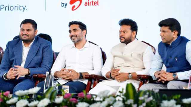 చంద్రబాబు విజనరీ లీడర్.. భారత్‌కు కొత్త డిజిటల్ గేట్‌వేగా వైజాగ్: జీత్ అదానీ