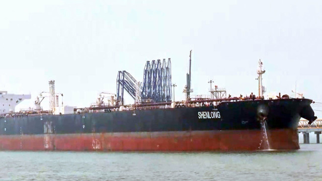 రెండు ఆయిల్ ట్యాంకర్లు సీజ్.. అమెరికా-ఇరాన్ మధ్య మళ్లీ భగ్గుమన్న విభేదాలు