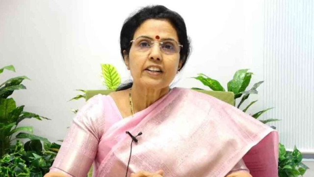 యాదాద్రి లక్ష్మీనరసింహస్వామిని దర్శించుకున్న నారా భువనేశ్వరి