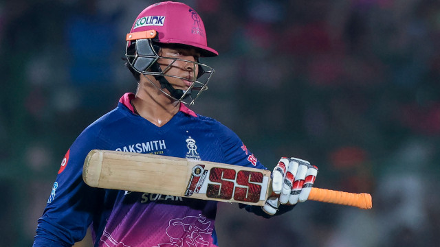 బ్యాట్‌లో ఏఐ చిప్ ఉందా? వైభవ్ సూర్యవంశీ ఏం చెప్పాడో చూడండి!