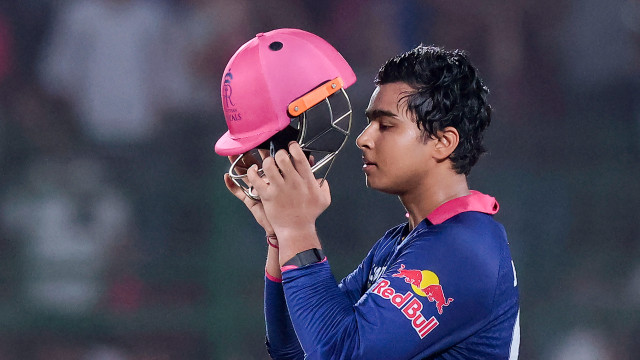 సూర్యవంశీ బలహీనత ఏంటి?... విండీస్ క్రికెట్ దగ్గజం ఆసక్తికర వ్యాఖ్యలు