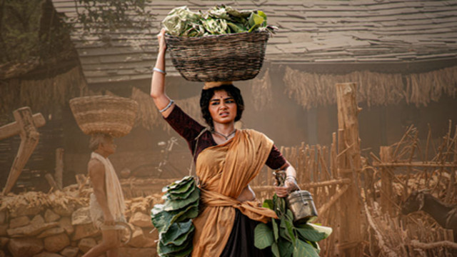 మోదుగ ఆకుల గంపతో అనుపమ.. 'భోగి' నుంచి ఆకట్టుకుంటున్న ఫస్ట్ లుక్!