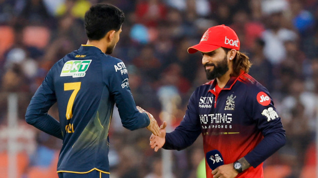 ఆర్సీబీతో మ్యాచ్: మోదీ స్టేడియంలో టాస్ గెలిచిన గుజరాత్