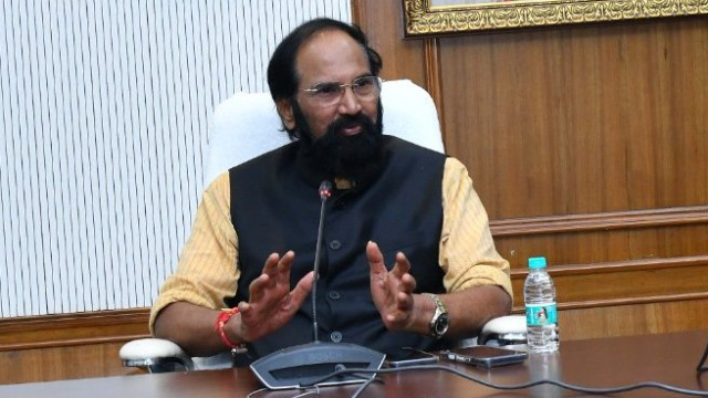 వాణిజ్య సిలిండర్ ధరల పెంపు... ఉత్తమ్ కుమార్ రెడ్డి ఆగ్రహం