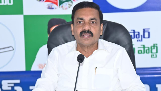 అమరావతి చంద్రబాబుకు బంగారు బాతు: కాకాణి గోవర్ధన్ రెడ్డి