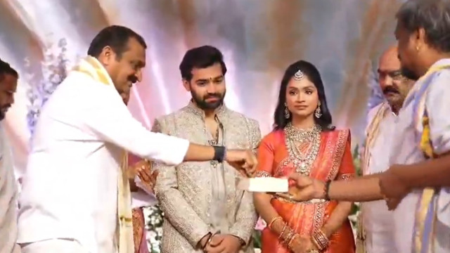 బండ్ల గణేశ్ కుమార్తె నిశ్చితార్థ వేడుకకు వెంకయ్యనాయుడు, లగడపాటి రాజగోపాల్ సహా ప్రముఖులు హాజరు