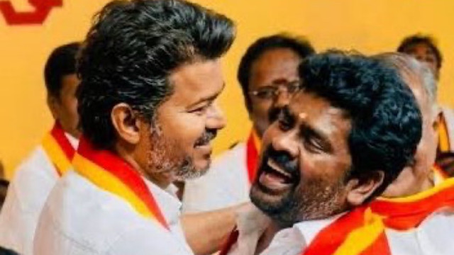 విజయ్ పార్టీ తరఫున మరో సంచలనం.... ఆటో డ్రైవర్ ధాము గెలిచాడు.. ఐదుసార్లు ఎమ్మెల్యే కుదేల్!