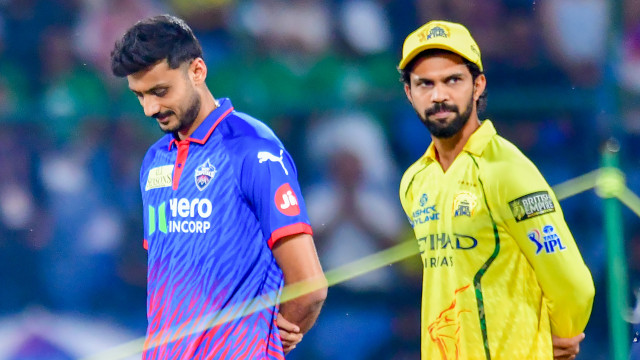 తప్పక గెలవాల్సిన మ్యాచ్... సీఎస్కేతో పోరులో టాస్ నెగ్గిన ఢిల్లీ క్యాపిటల్స్