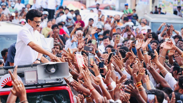 ఓడిపోయిన 24 గంటల్లోనే నియోజకవర్గంలో పర్యటించిన స్టాలిన్