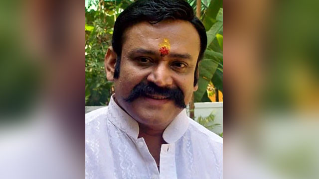 కేరళలో రోడ్డు ప్రమాదం.. నటుడు సంతోష్ నాయర్ కన్నుమూత