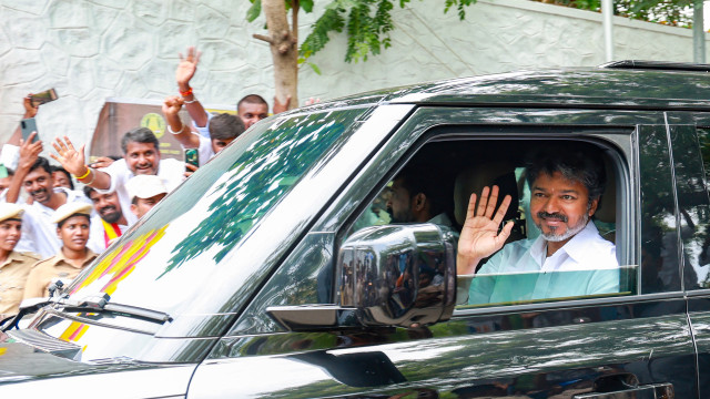 పదేళ్ల క్రితం నాటి సినిమాకు సంబంధించి టీవీకే చీఫ్ విజయ్‌కి బిగ్ షాక్